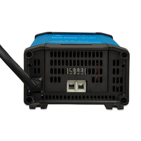 Victron Battery Charger Blue Smart IP22 12/15(3) 230V CEE 7/7