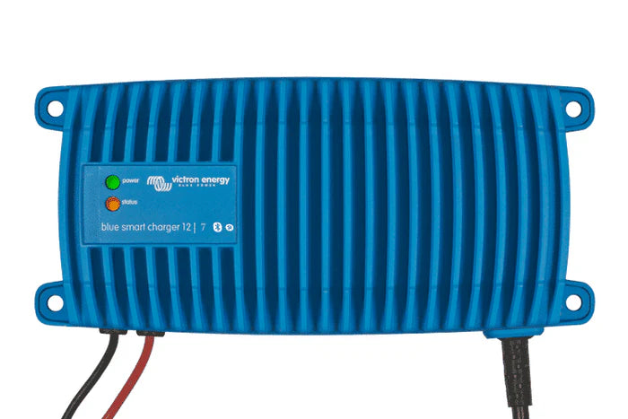 Victron Blue Smart IP67 Charger 12/7 (1)